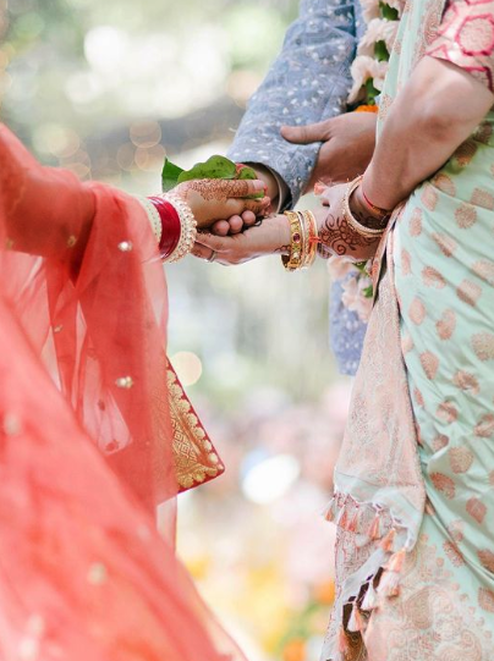saree draping for bridal party at indian wedding in Miami
